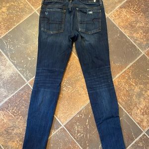 Woman’s American eagle jeans size 6